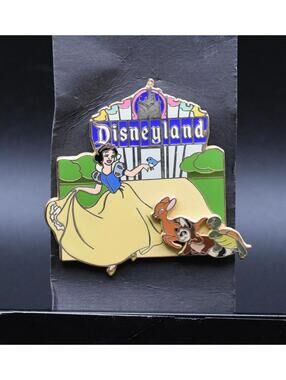 Disney Auctions Snow White Disneyland Marquee Forest Friends LE 1000 Pin (C3)